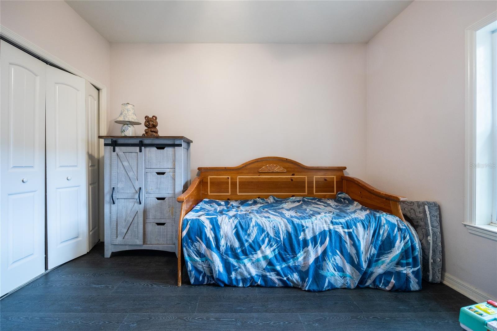 Image 28 of 41 For 19113 228th Street