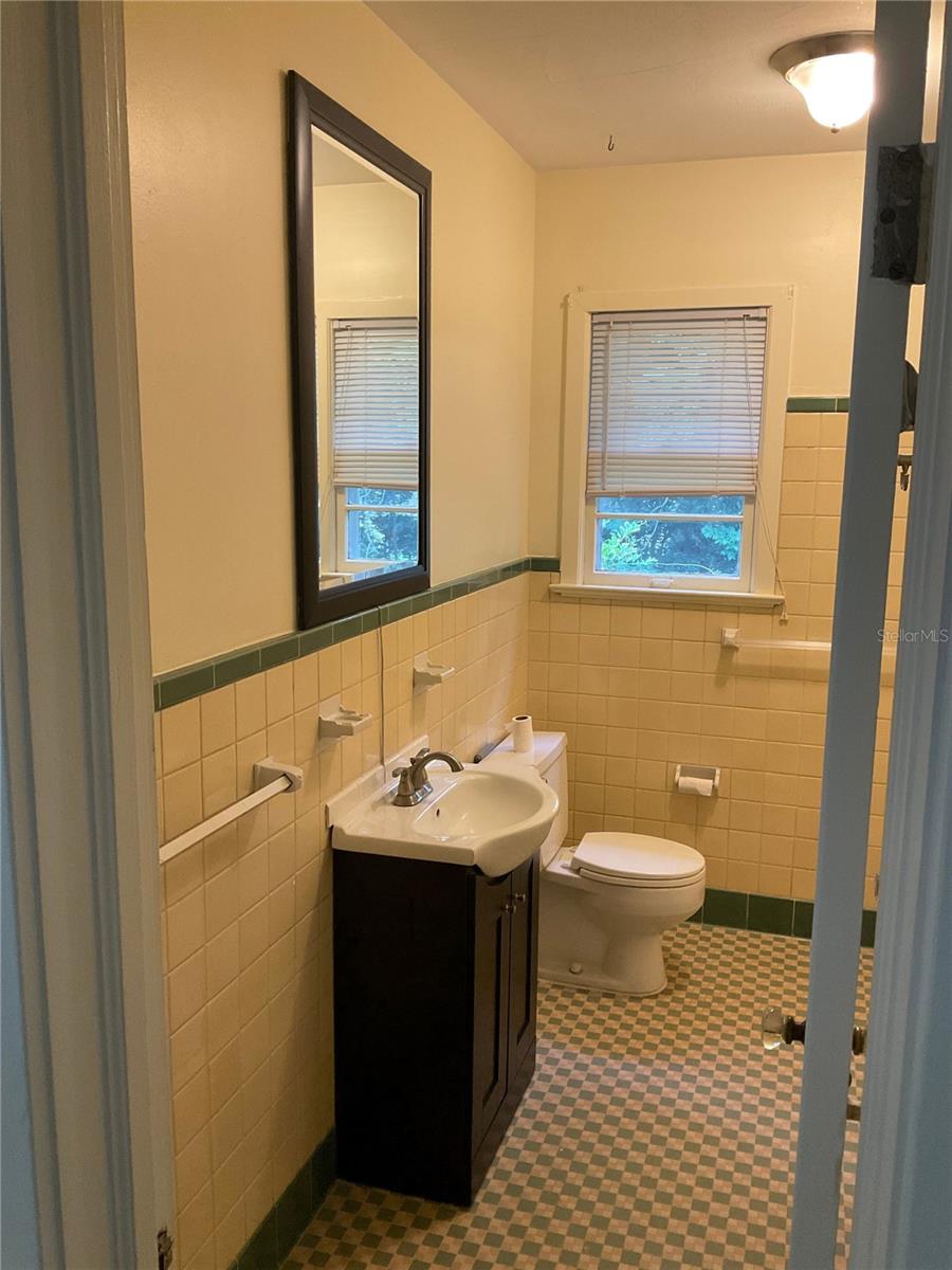 Image 4 of 21 For 2721 3rd Place