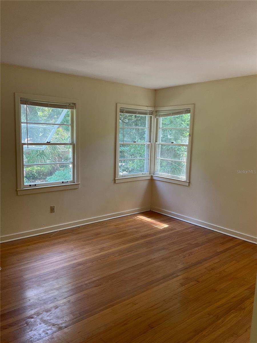 Image 8 of 21 For 2721 3rd Place