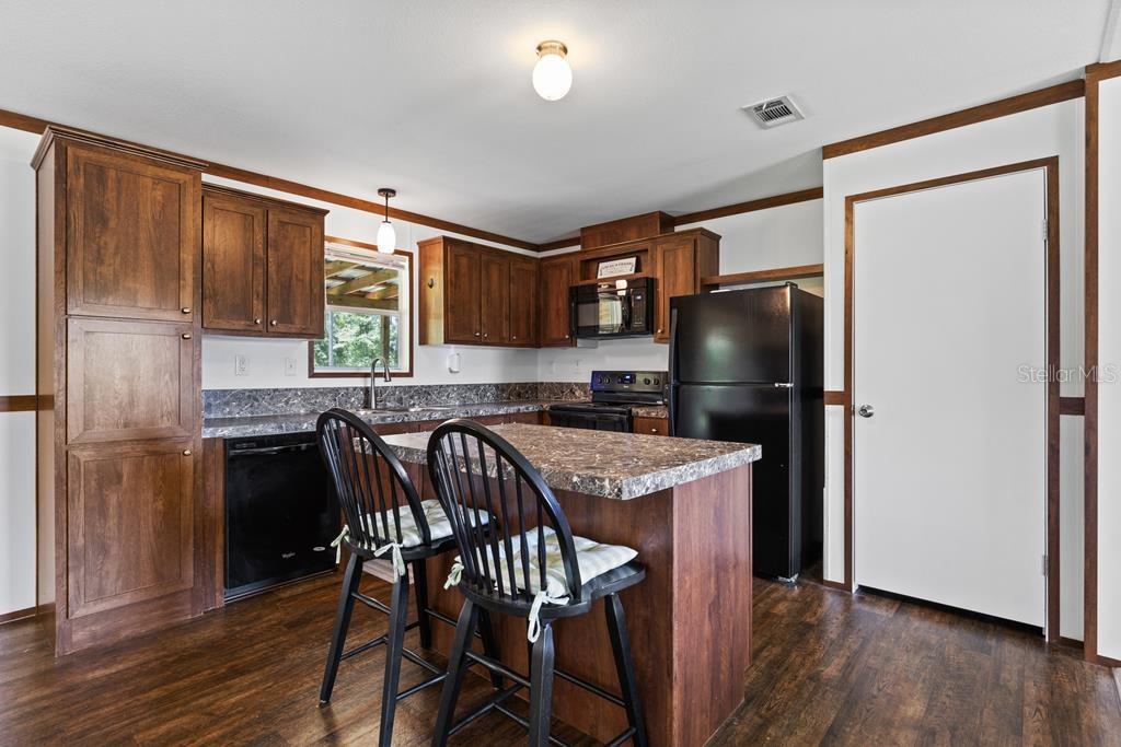Image 23 of 37 For 15745 County Road 231a