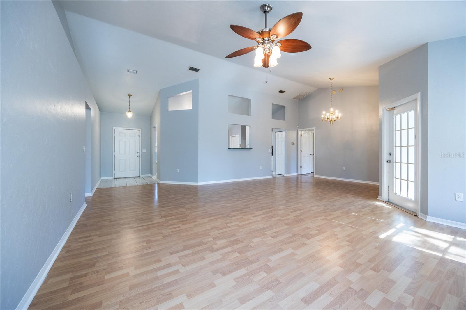 Image 3 of 46 For 4201 60th Avenue