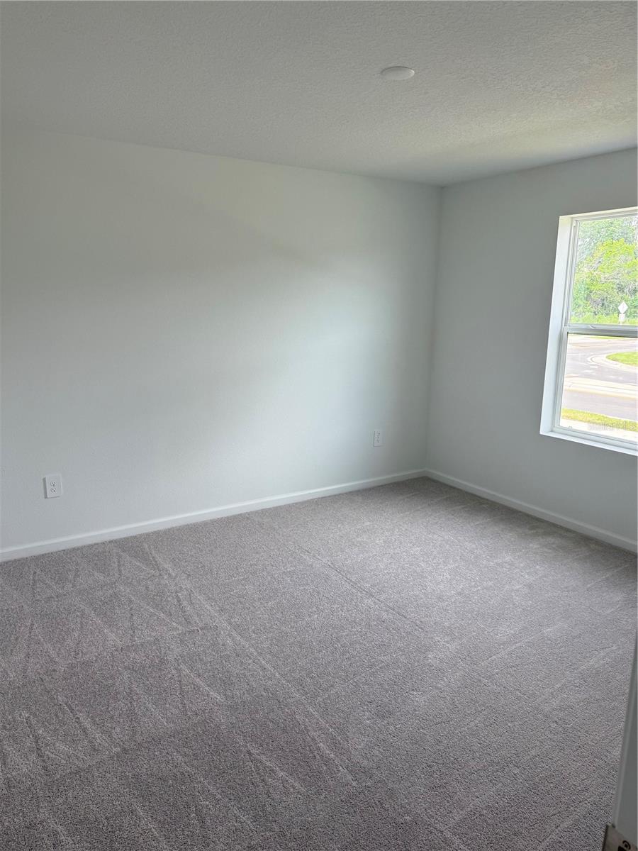 Image 12 of 19 For 14500 165th Road