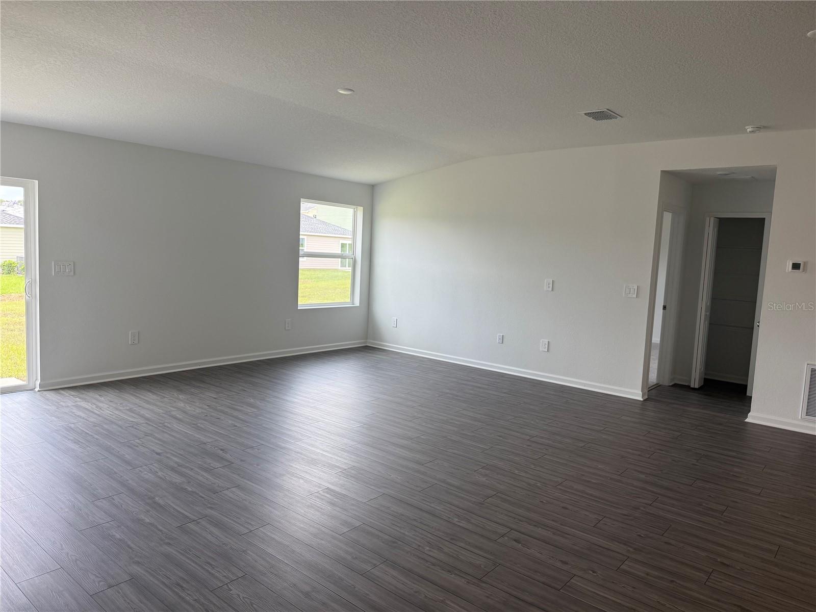 Image 8 of 19 For 14500 165th Road