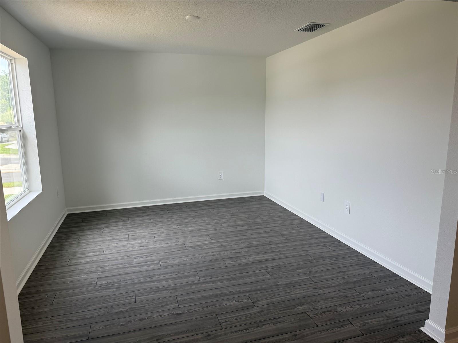 Image 9 of 19 For 14500 165th Road