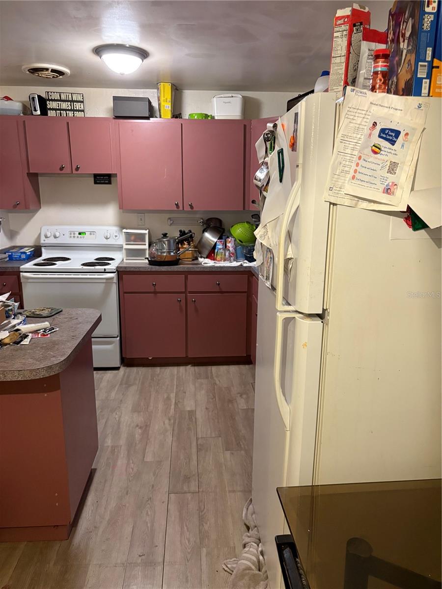 Image 3 of 4 For 2204 50th Street