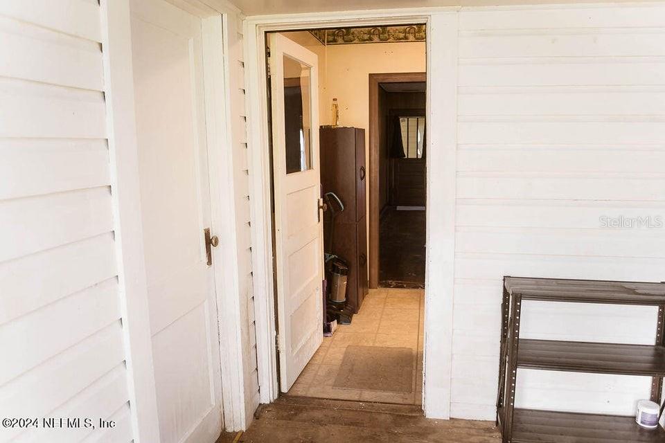 Image 15 of 34 For 762 Walnut Street