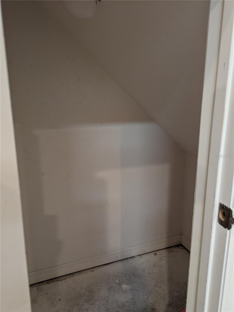 Image 11 of 28 For 13200 Newberry Road P87