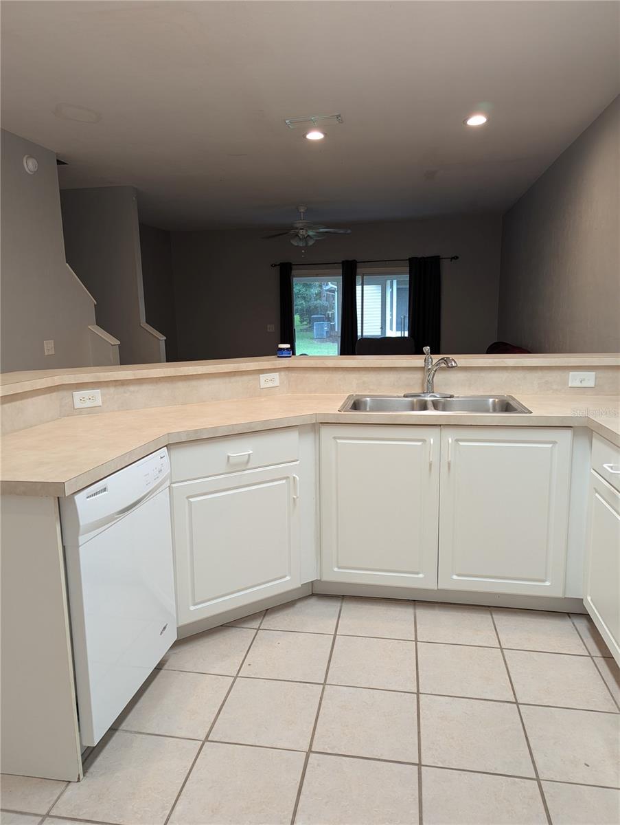 Image 5 of 28 For 13200 Newberry Road P87