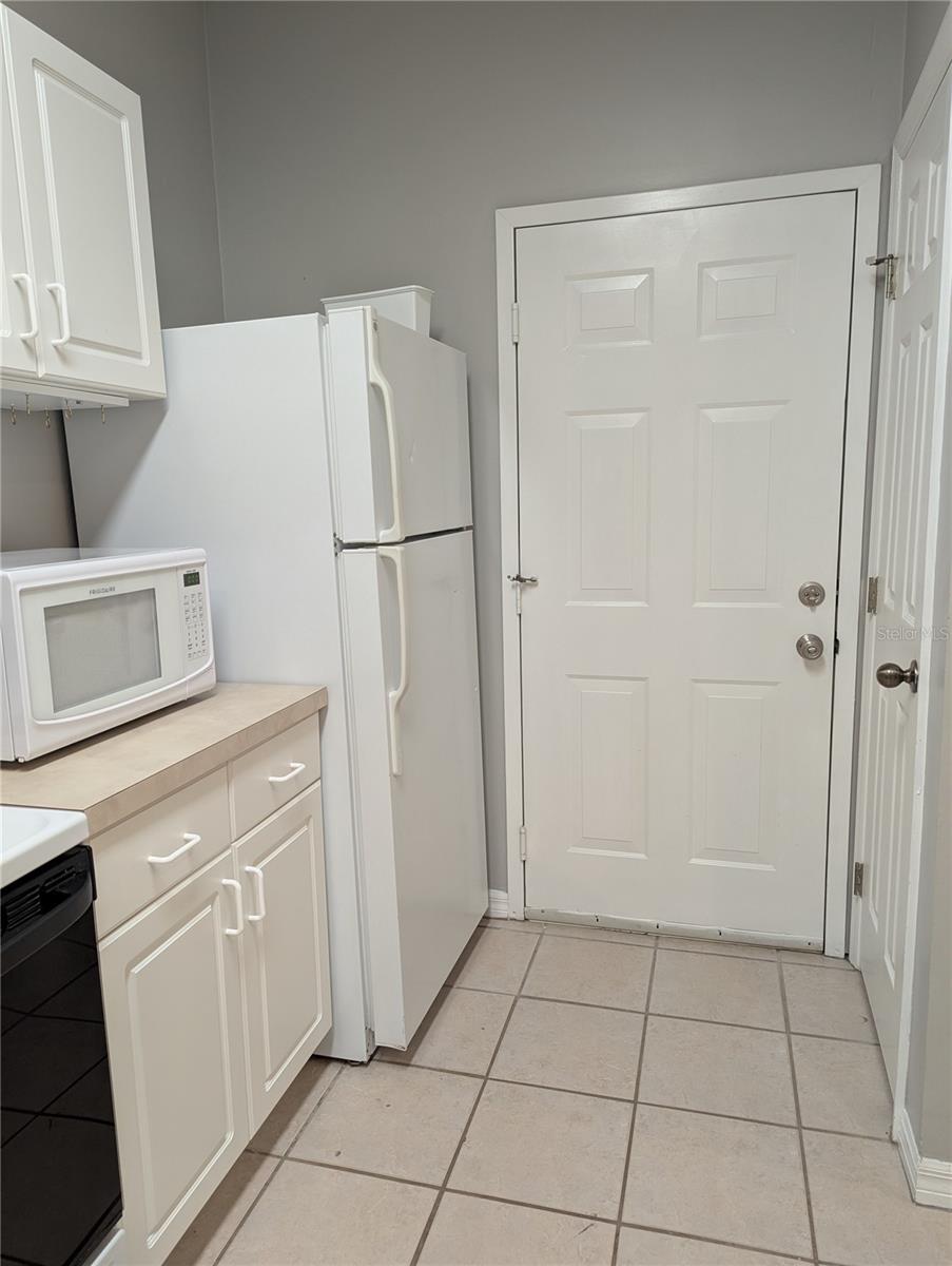 Image 7 of 28 For 13200 Newberry Road P87