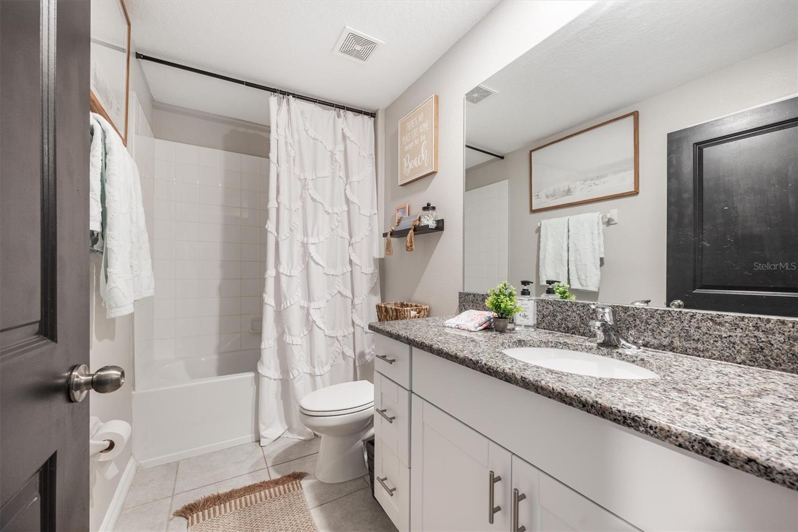 Listing photo id 14 for 9217 58th Circle