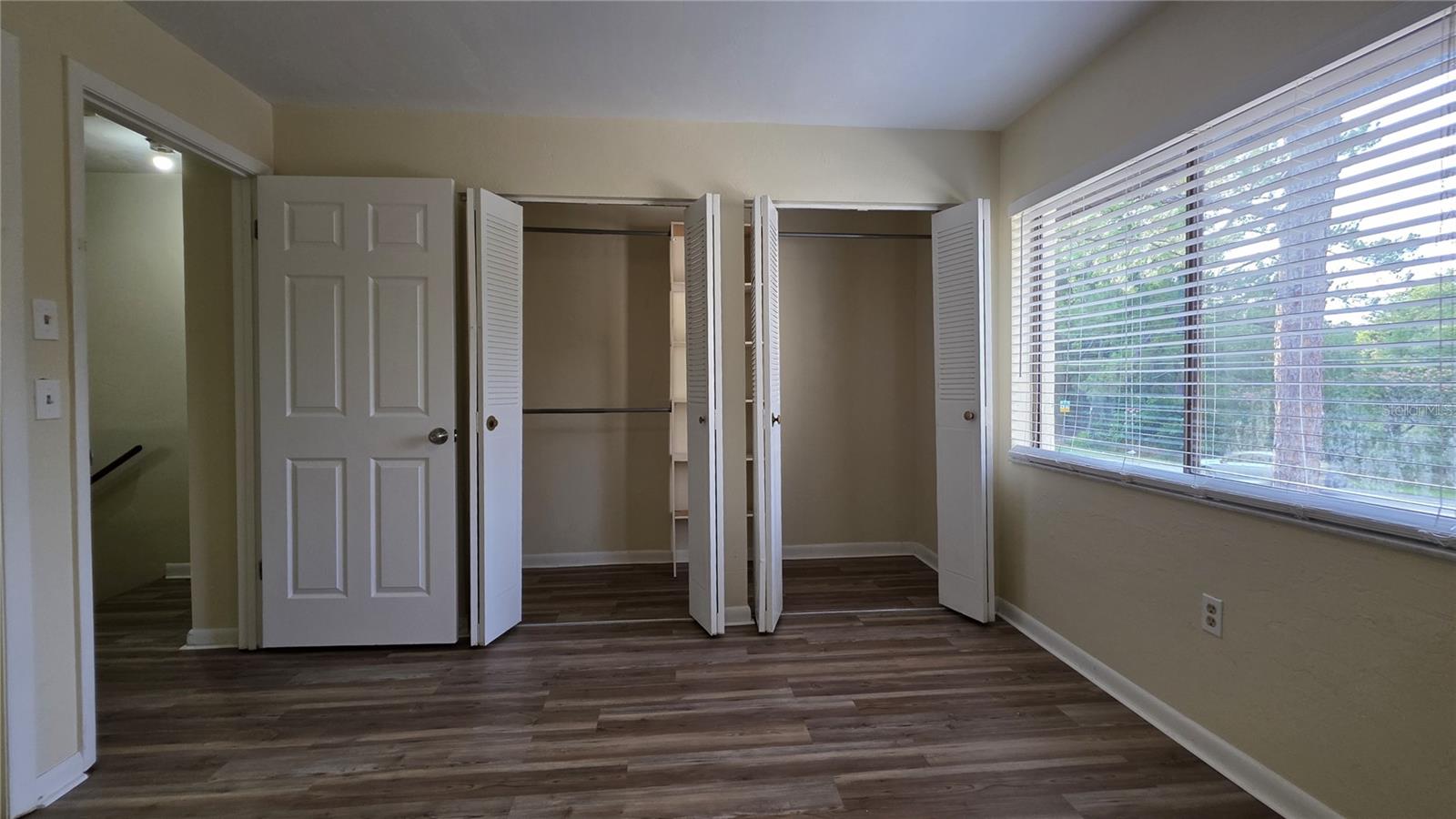 Image 17 of 30 For 2635 Sw 35th Pl  1705