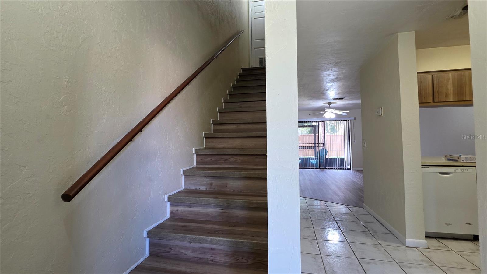 Image 2 of 30 For 2635 Sw 35th Pl  1705
