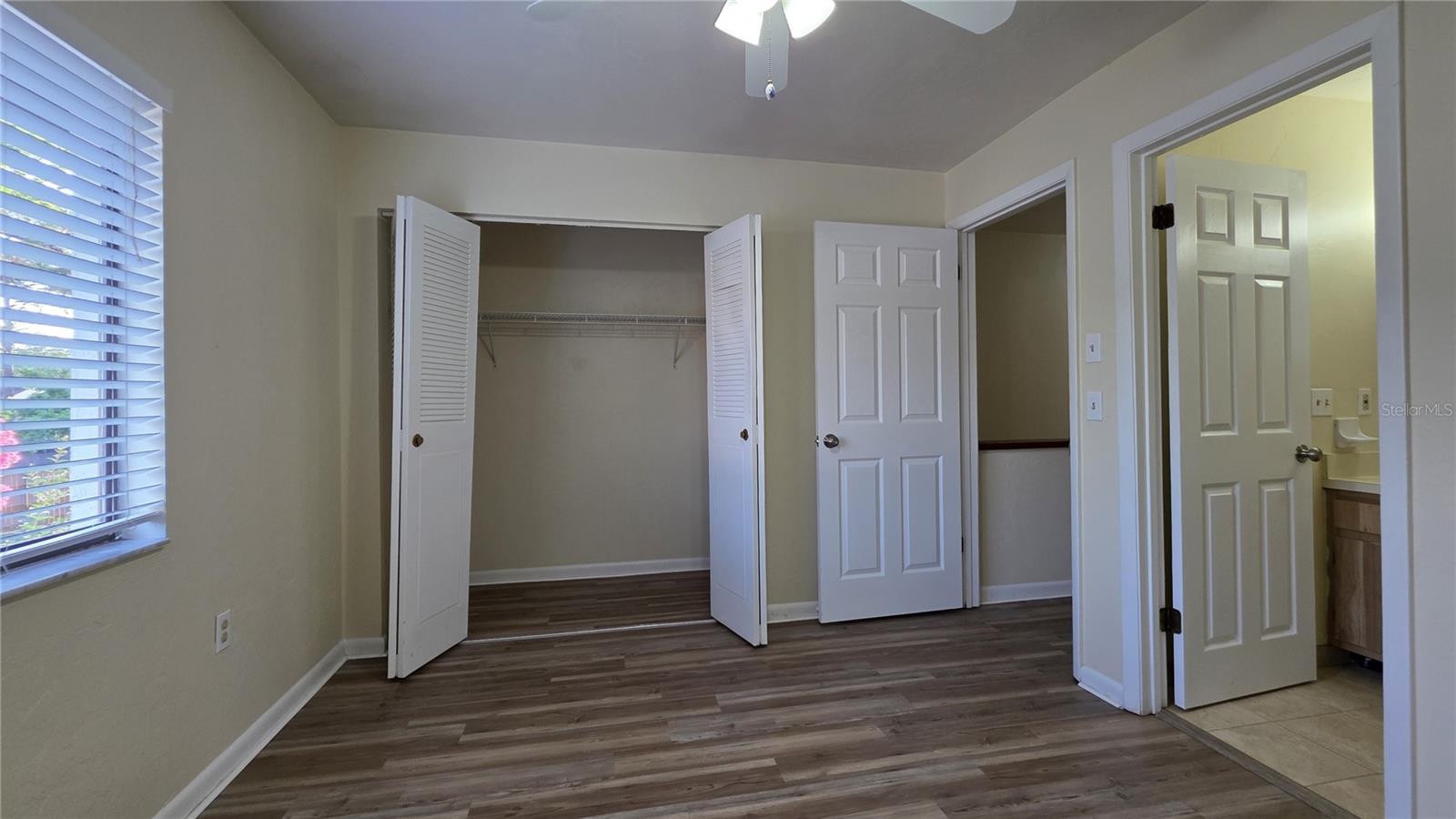 Image 22 of 30 For 2635 Sw 35th Pl  1705