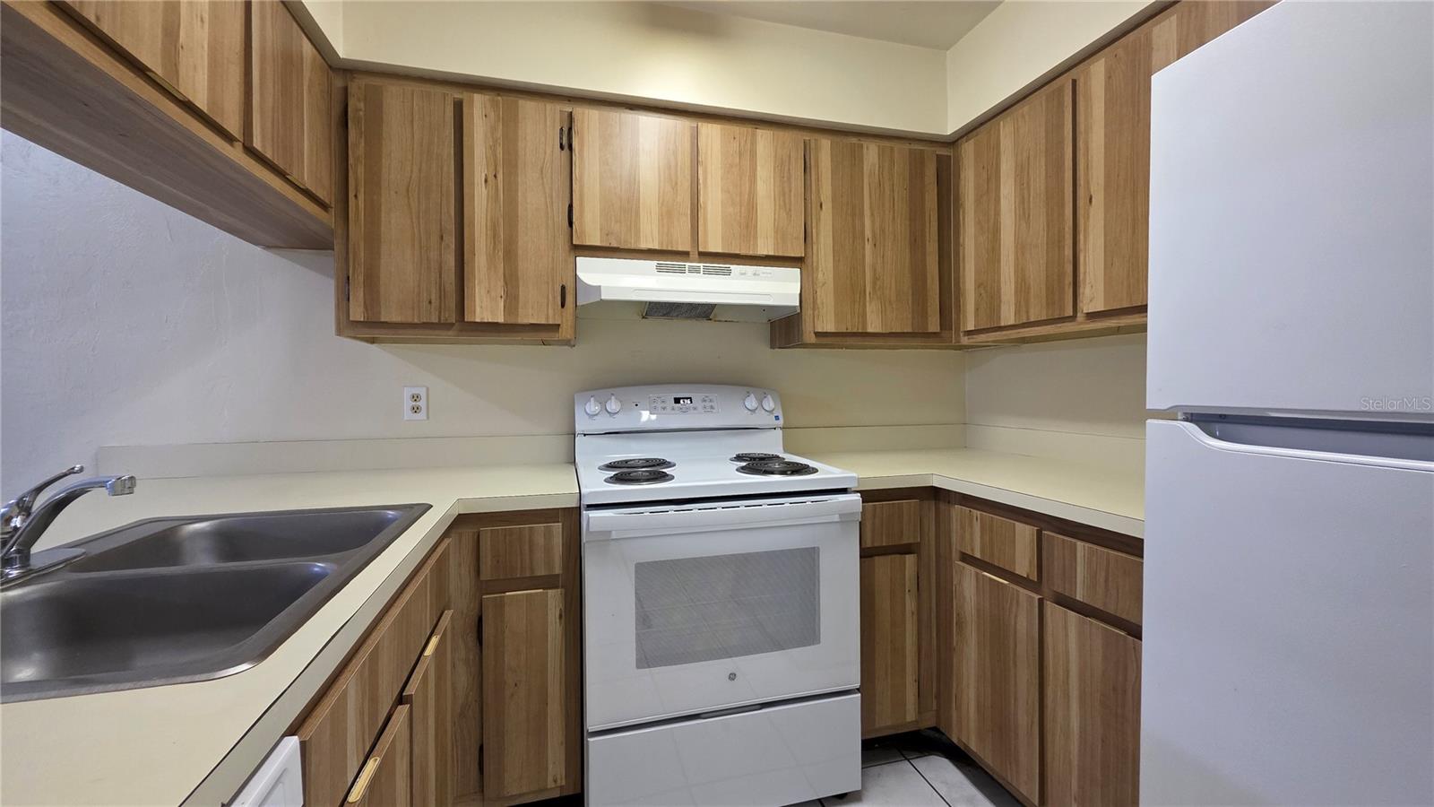 Image 7 of 30 For 2635 Sw 35th Pl  1705