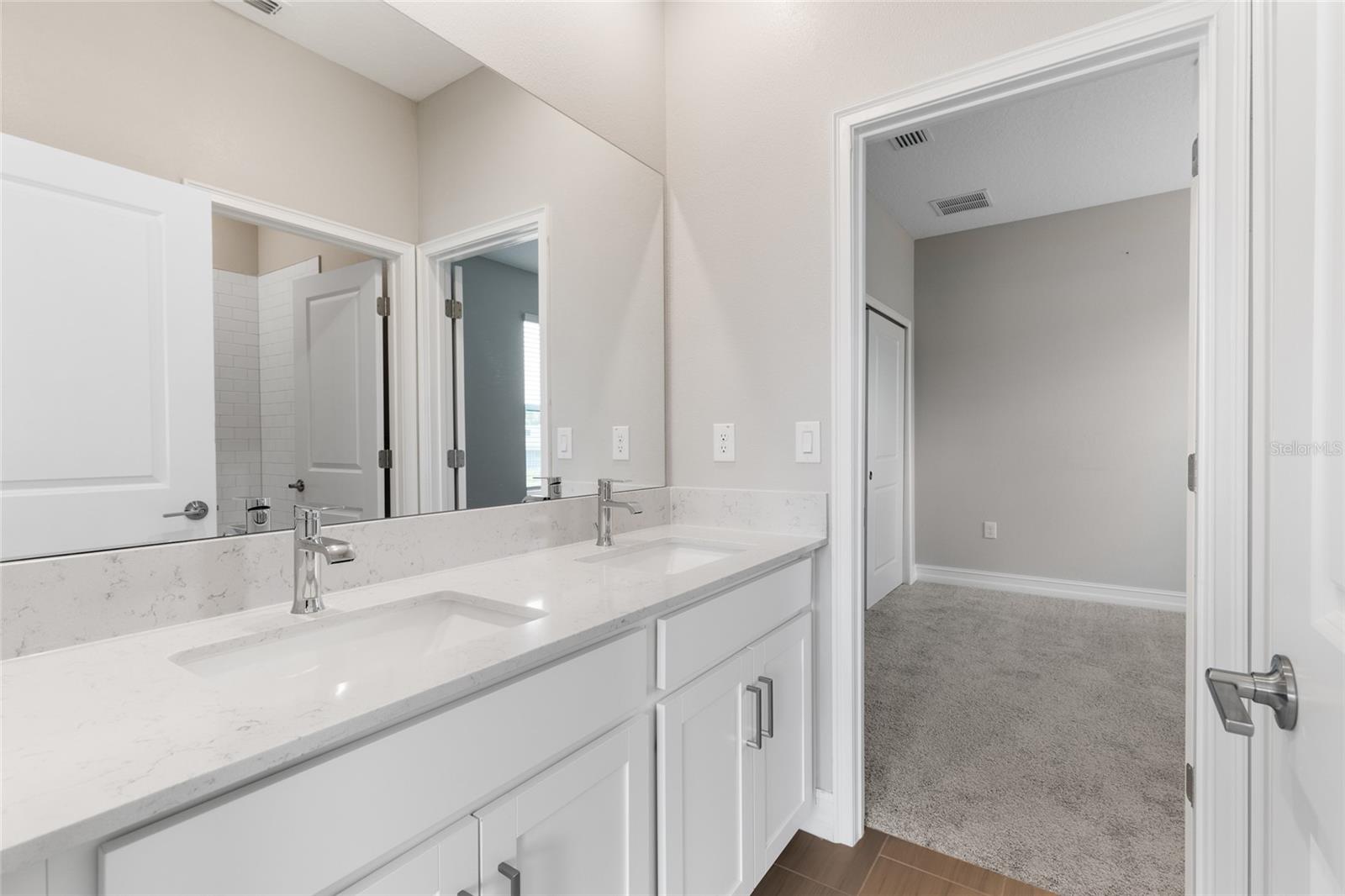Image 15 of 53 For 3940 5th Avenue