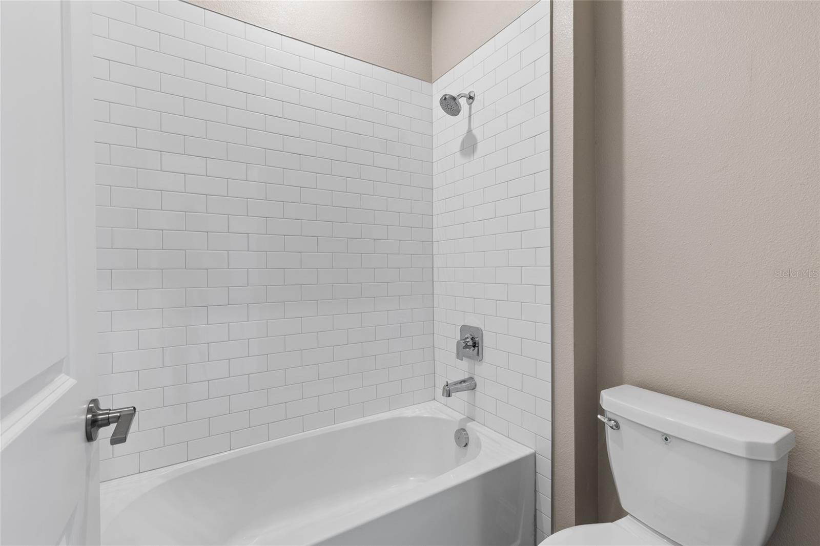 Image 16 of 53 For 3940 5th Avenue