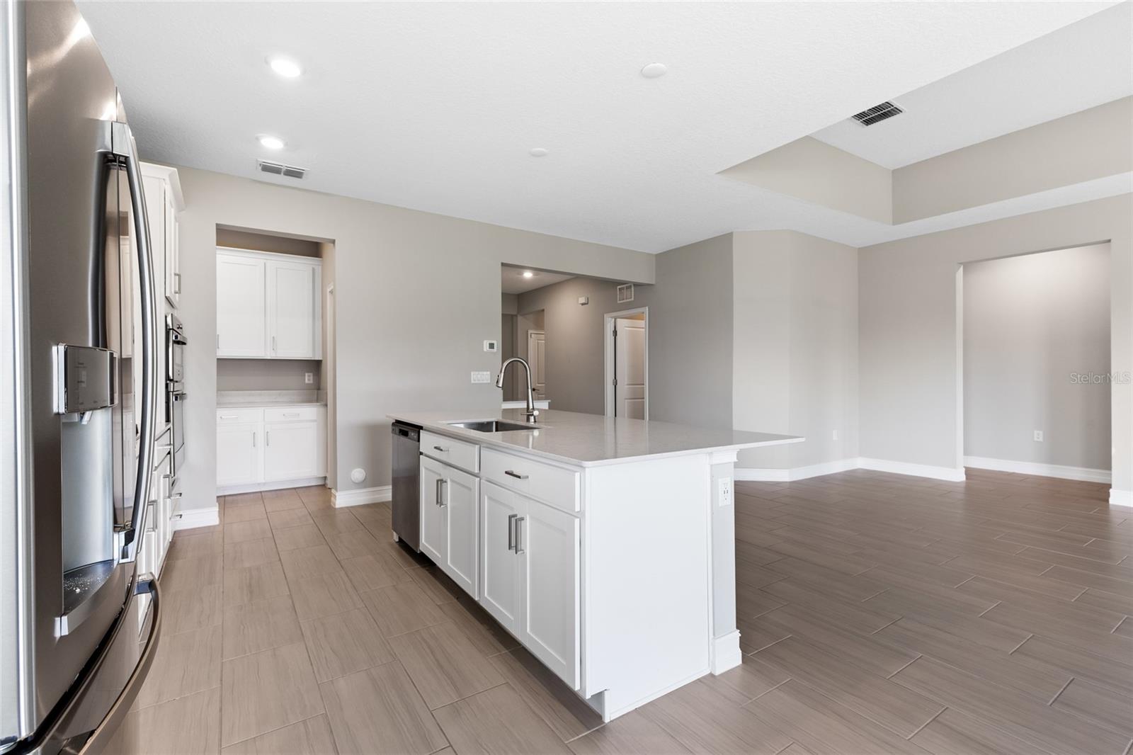 Image 6 of 53 For 3940 5th Avenue