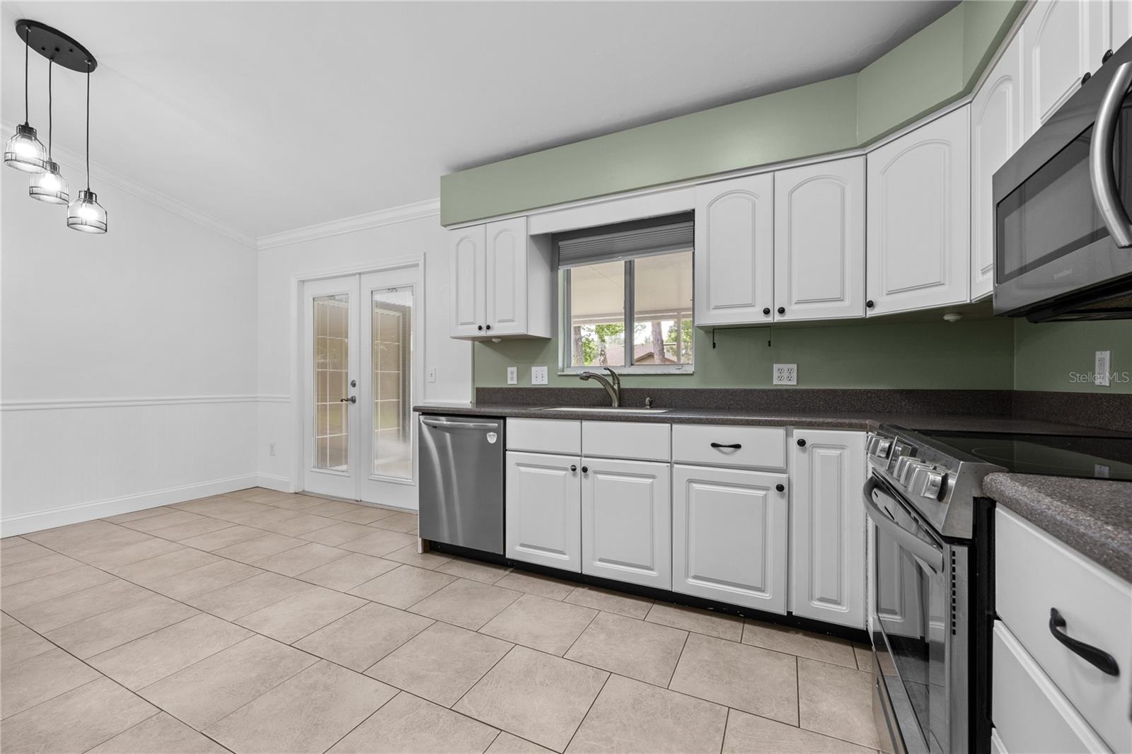 Image 6 of 25 For 6132 111th Place
