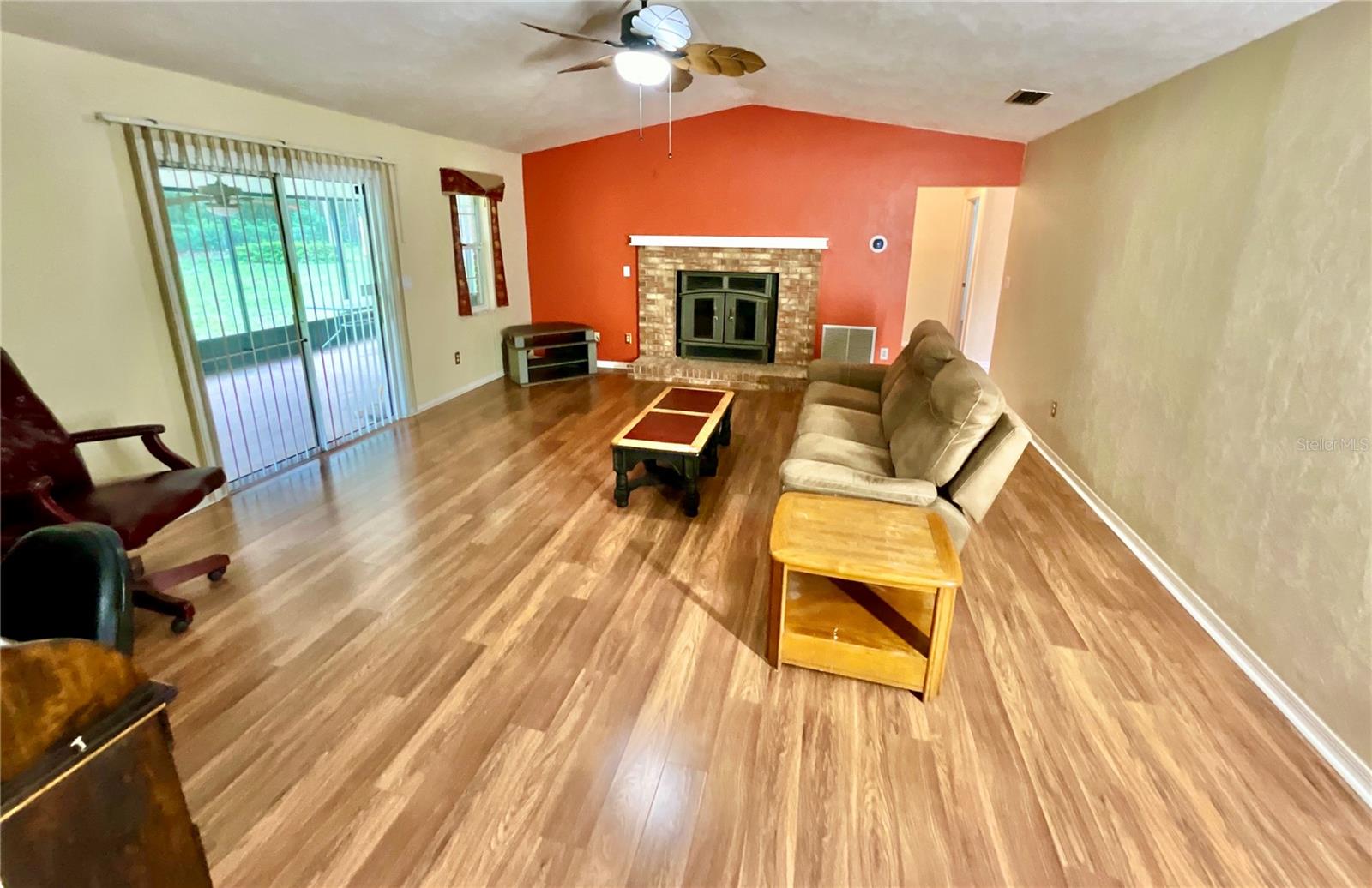 Image 9 of 33 For 6027 Dogwood Lane