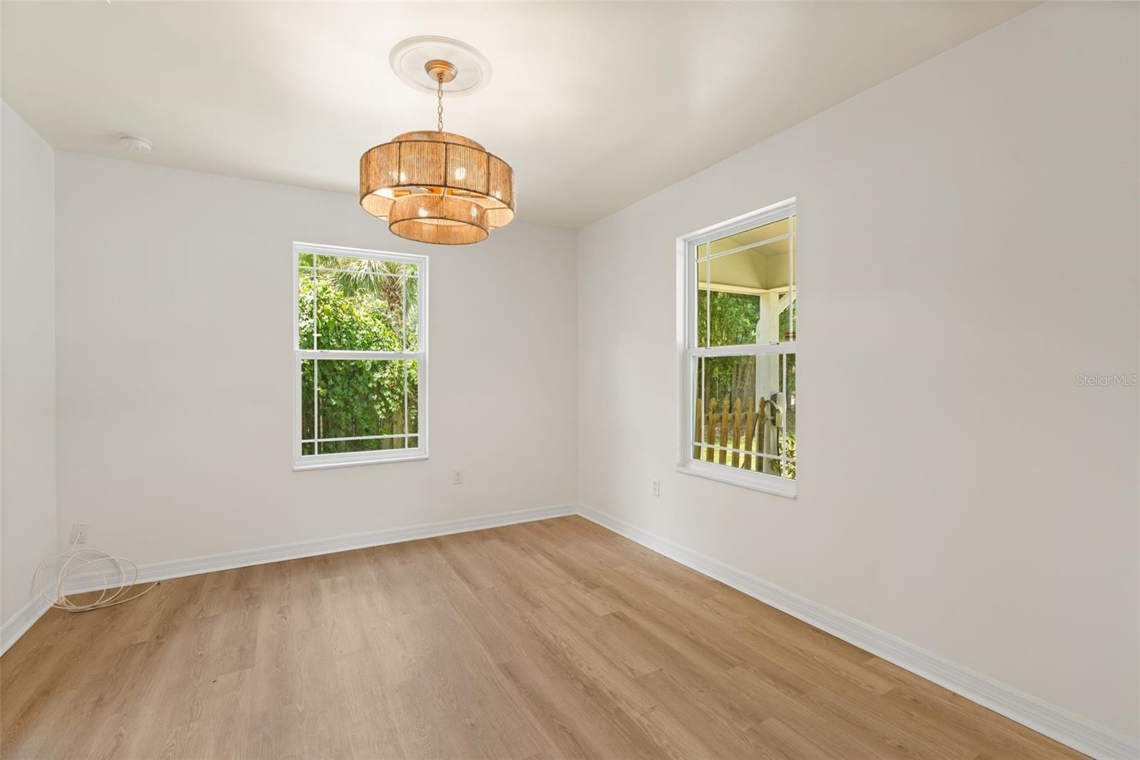Image 6 of 32 For 416 28th Terrace
