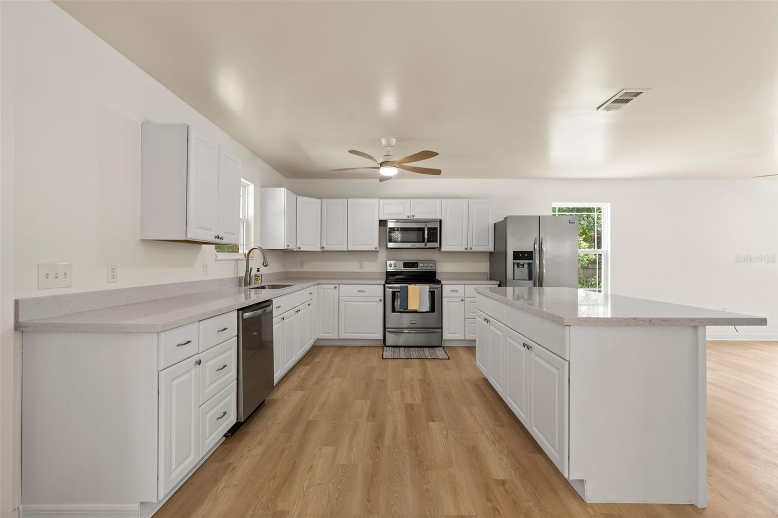 Image 7 of 32 For 416 28th Terrace