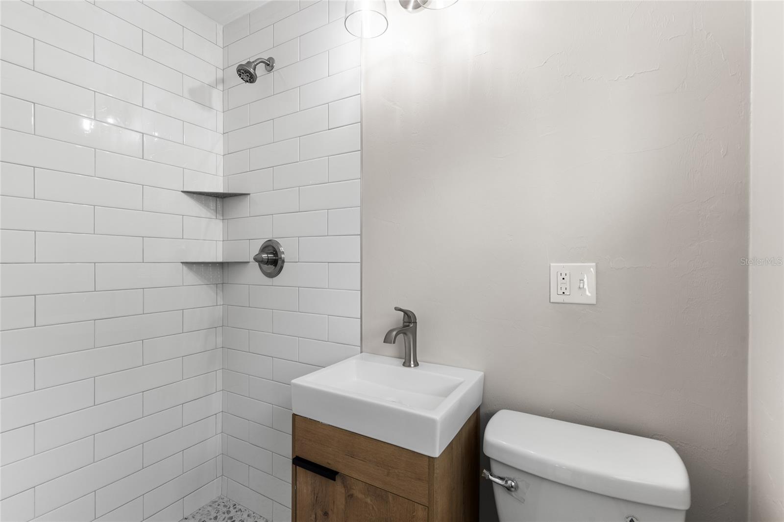 Image 21 of 24 For 3237 30th Avenue