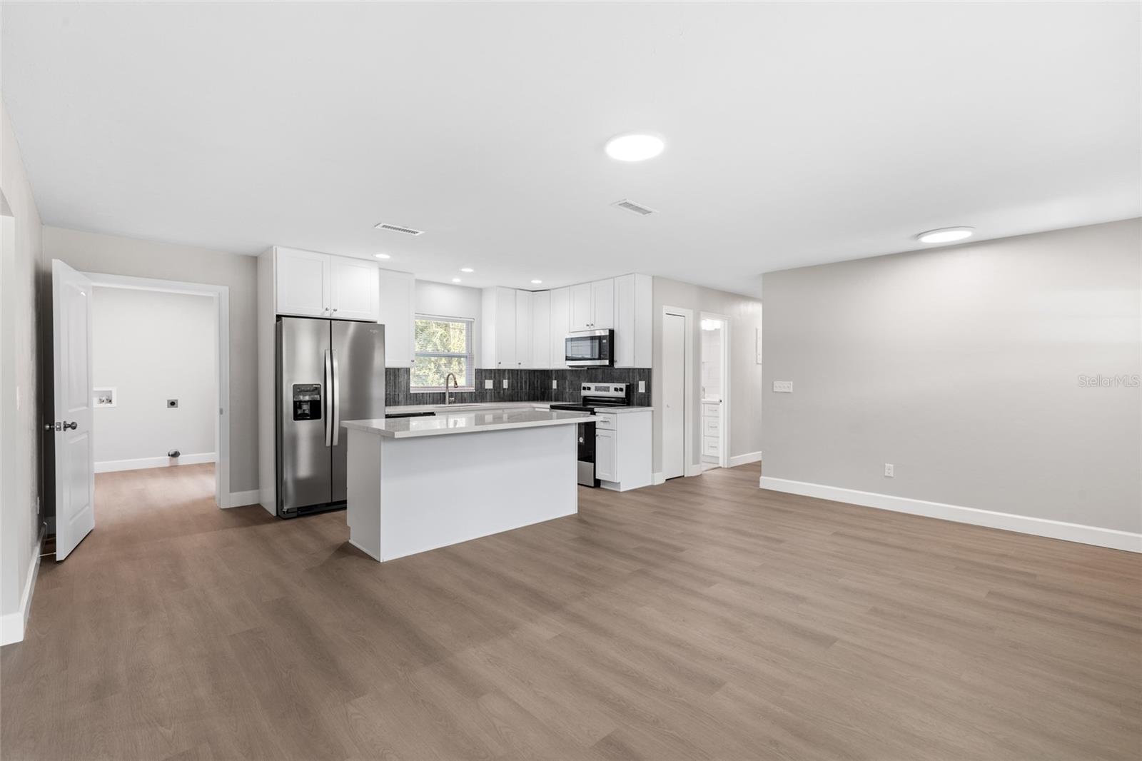 Image 4 of 24 For 3237 30th Avenue
