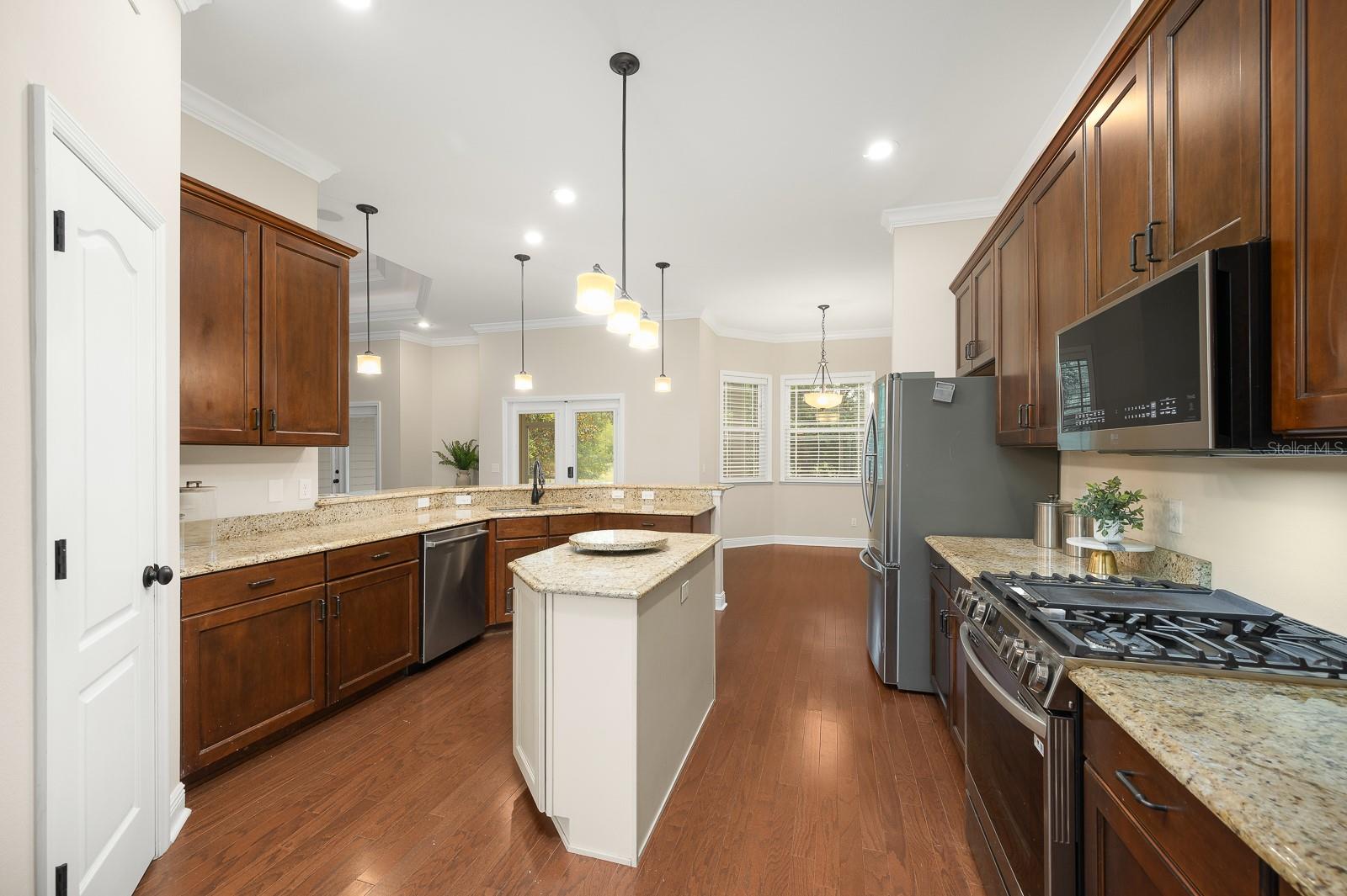 Image 11 of 54 For 8030 74 Lane