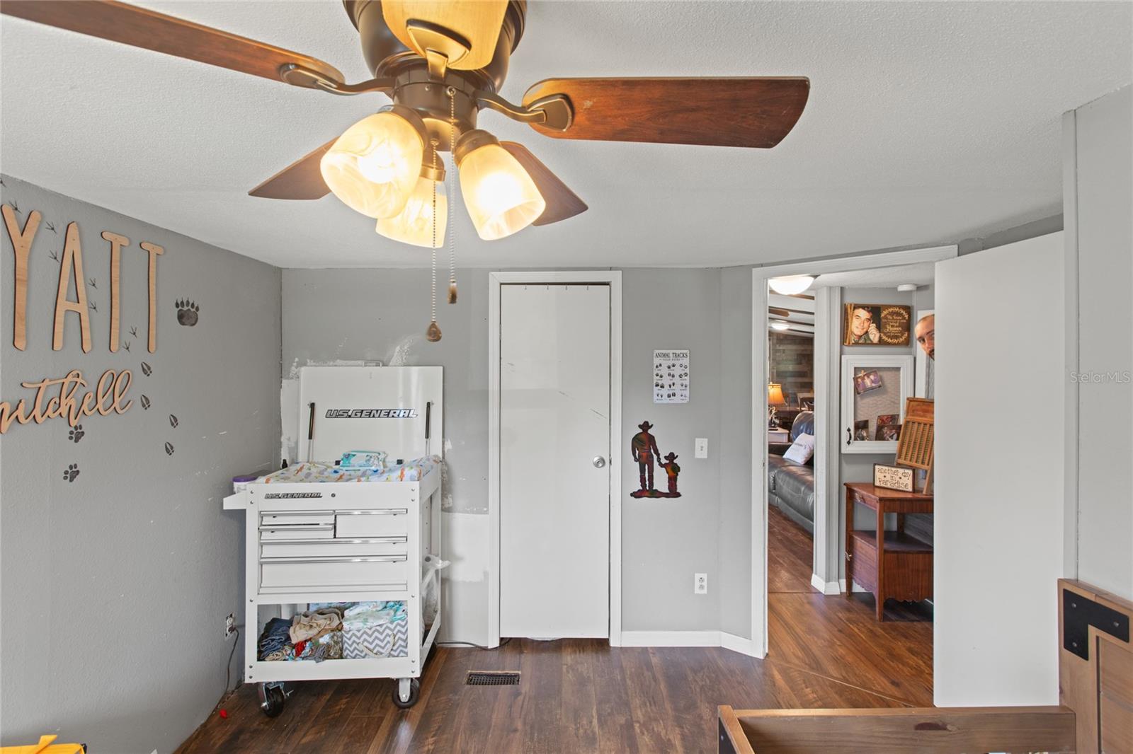 Image 13 of 44 For 1396 94th Street
