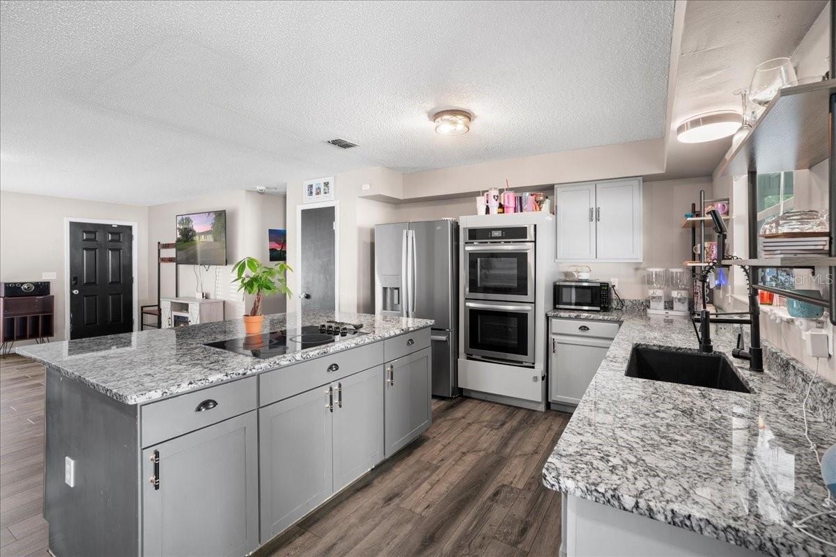 Image 11 of 31 For 24 Sapphire Way