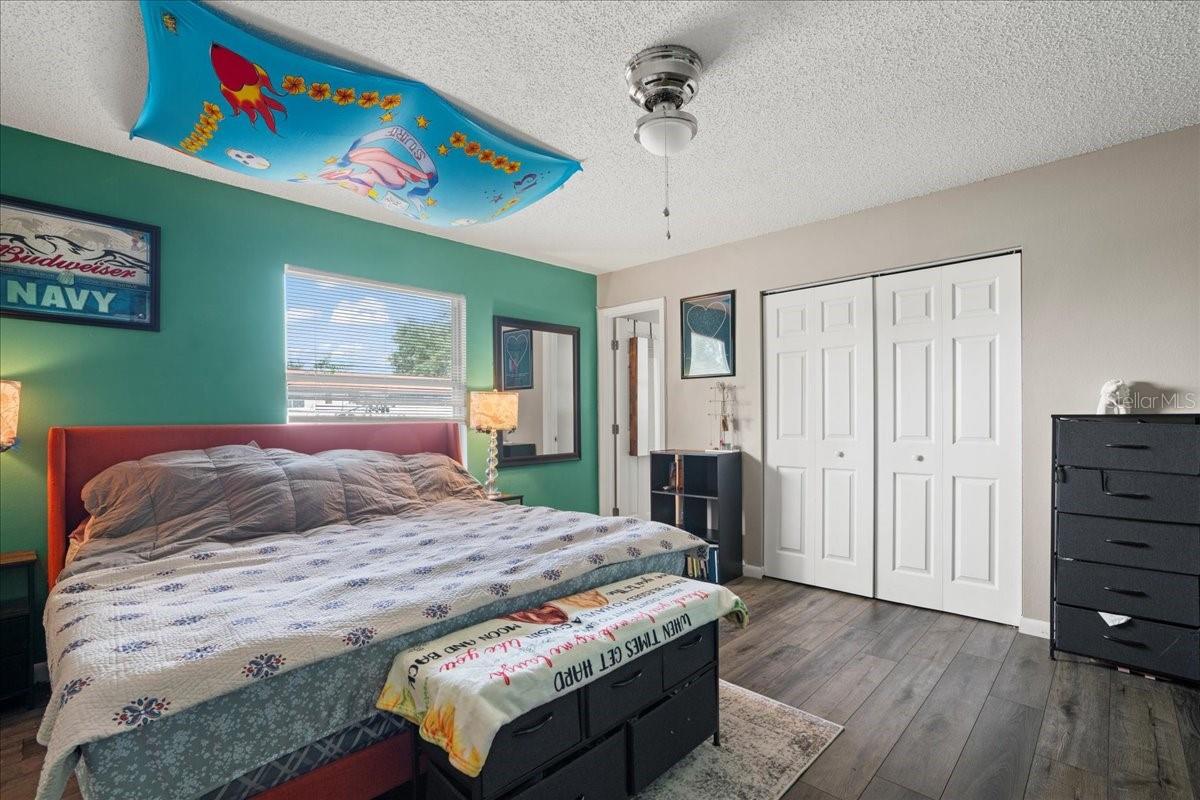 Image 21 of 31 For 24 Sapphire Way