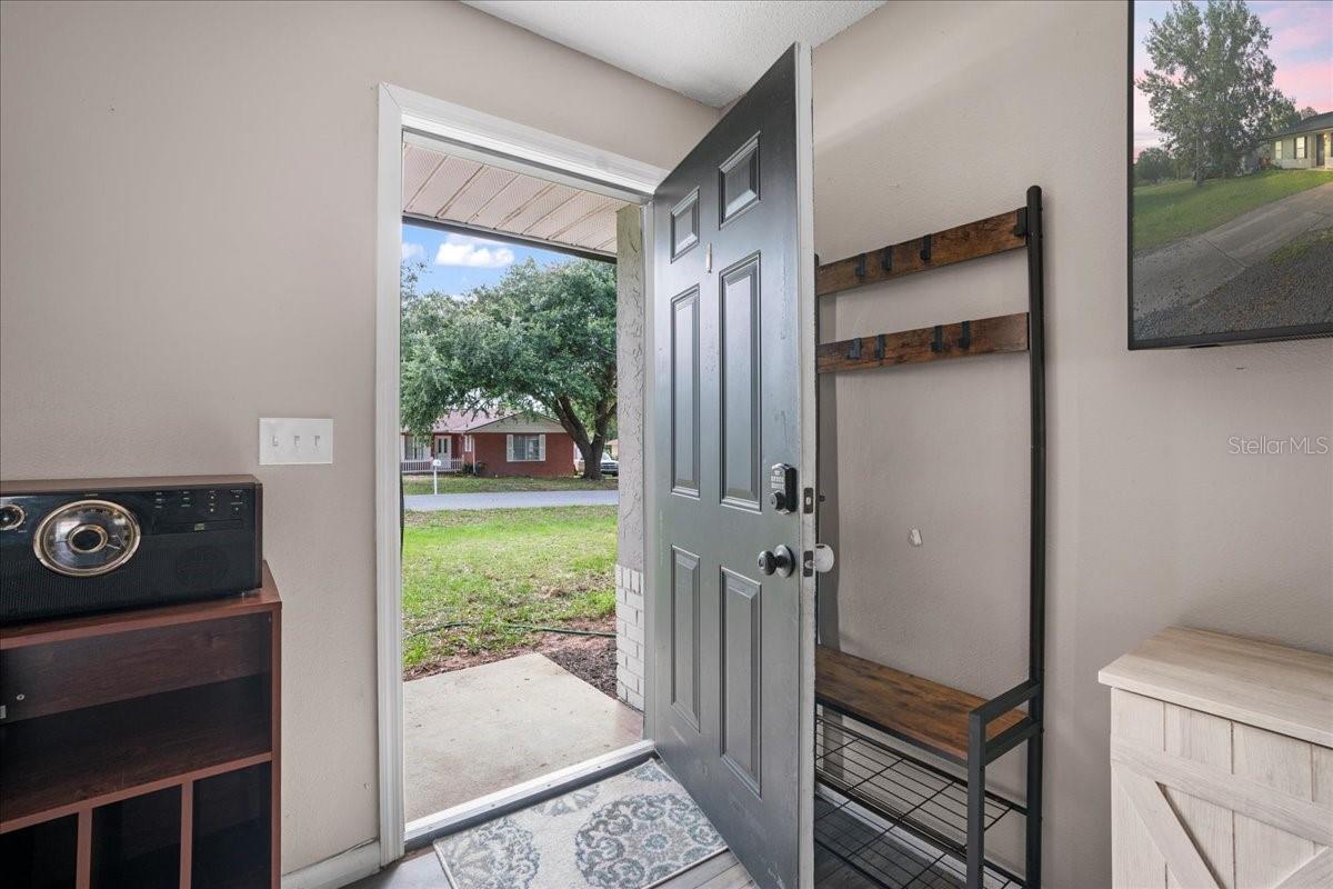 Image 4 of 31 For 24 Sapphire Way
