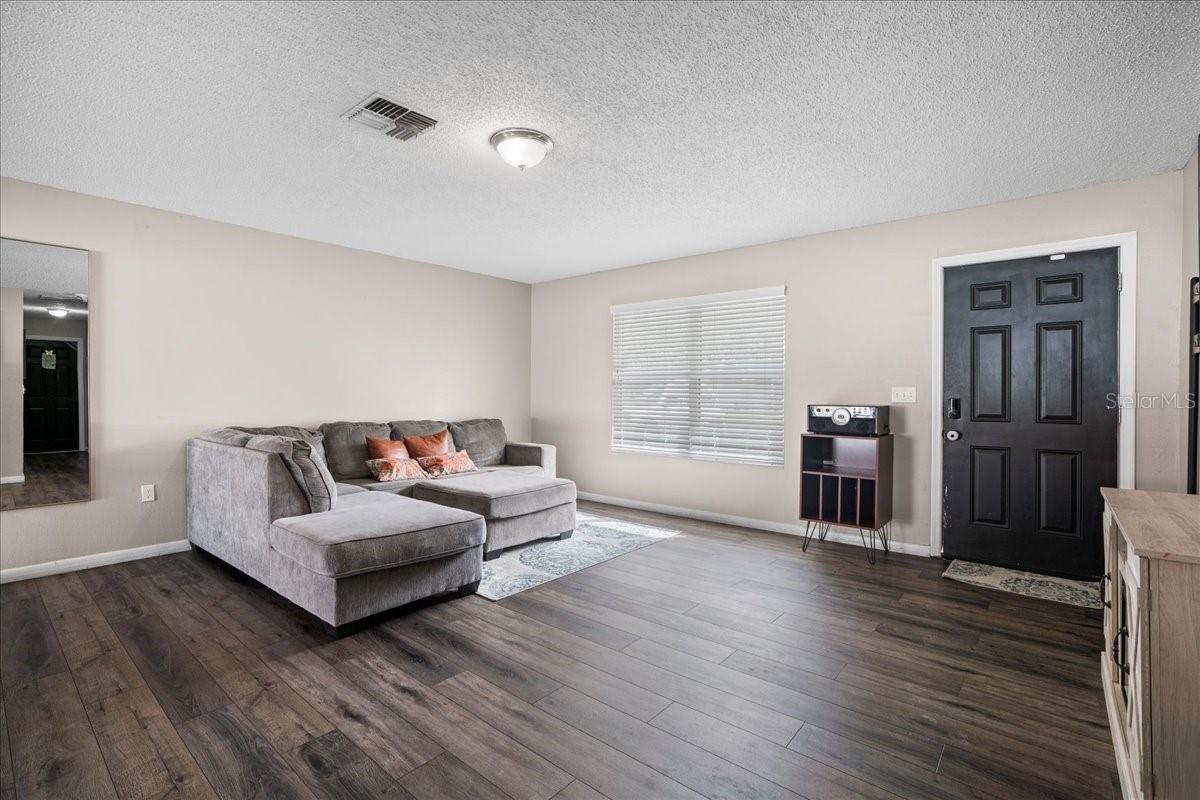Image 6 of 31 For 24 Sapphire Way