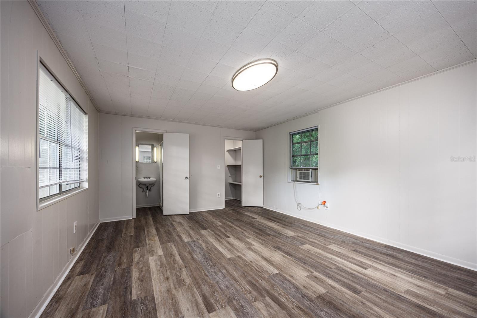 Image 31 of 51 For 18974 244th Street