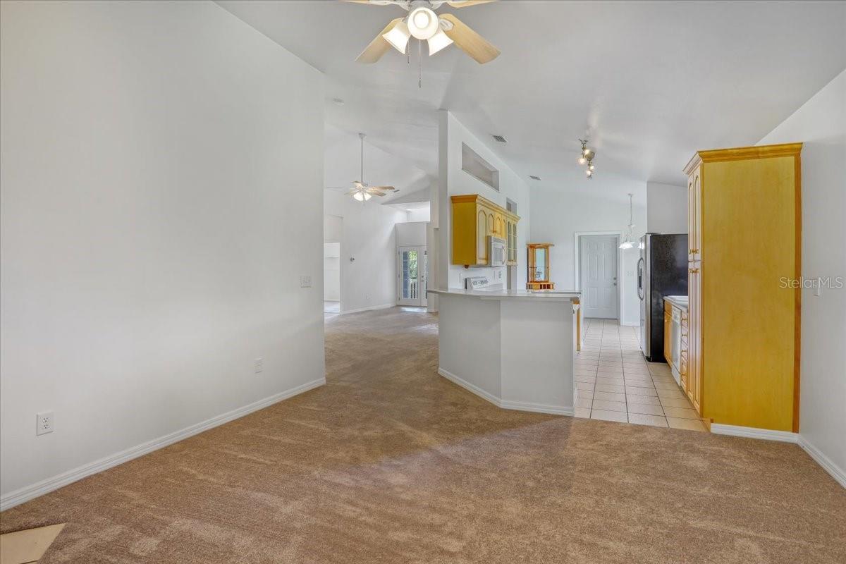 Image 10 of 36 For 18028 177th Avenue