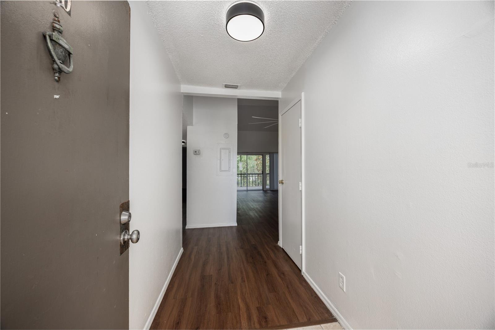 Image 2 of 21 For 6519 Newberry Road 210