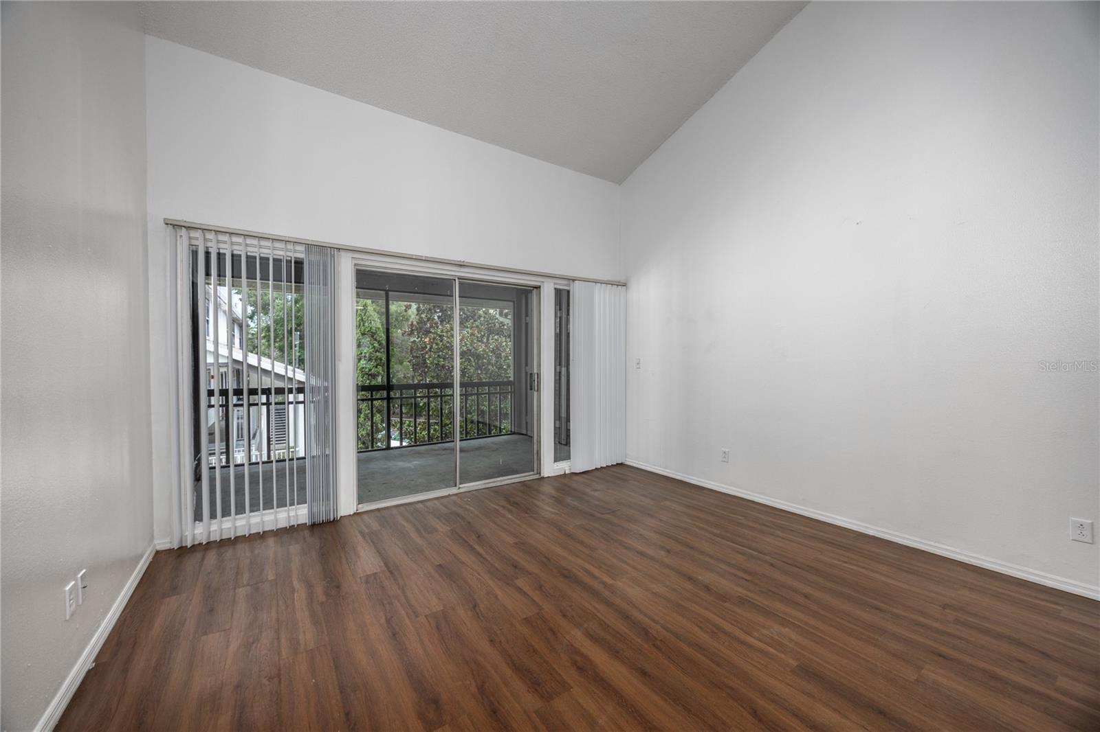 Image 7 of 21 For 6519 Newberry Road 210
