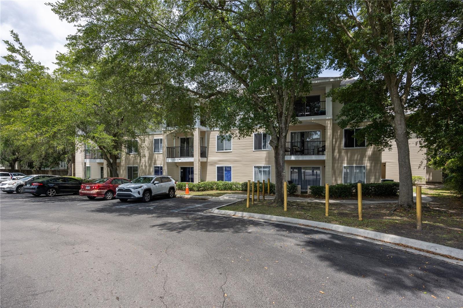 Image 3 of 26 For 3921 34th Street 106
