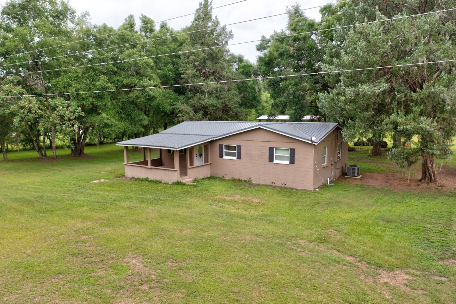Image 27 of 31 For 18702 94th Avenue