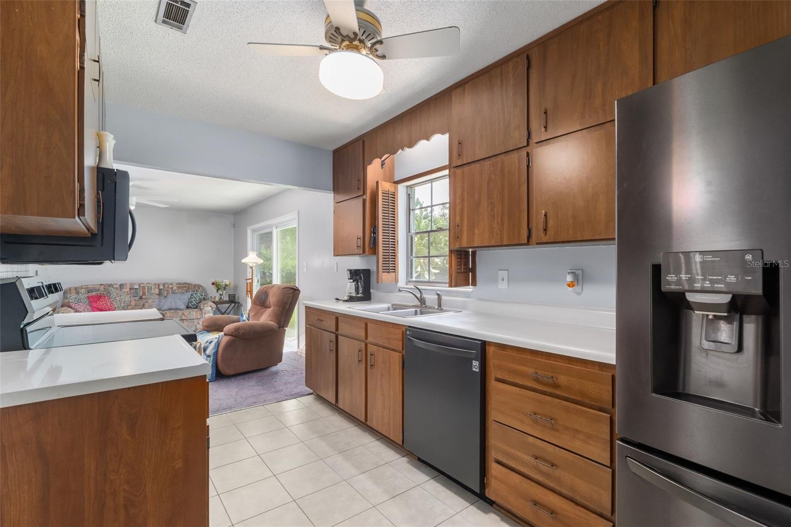 Image 15 of 33 For 4925 36th Drive