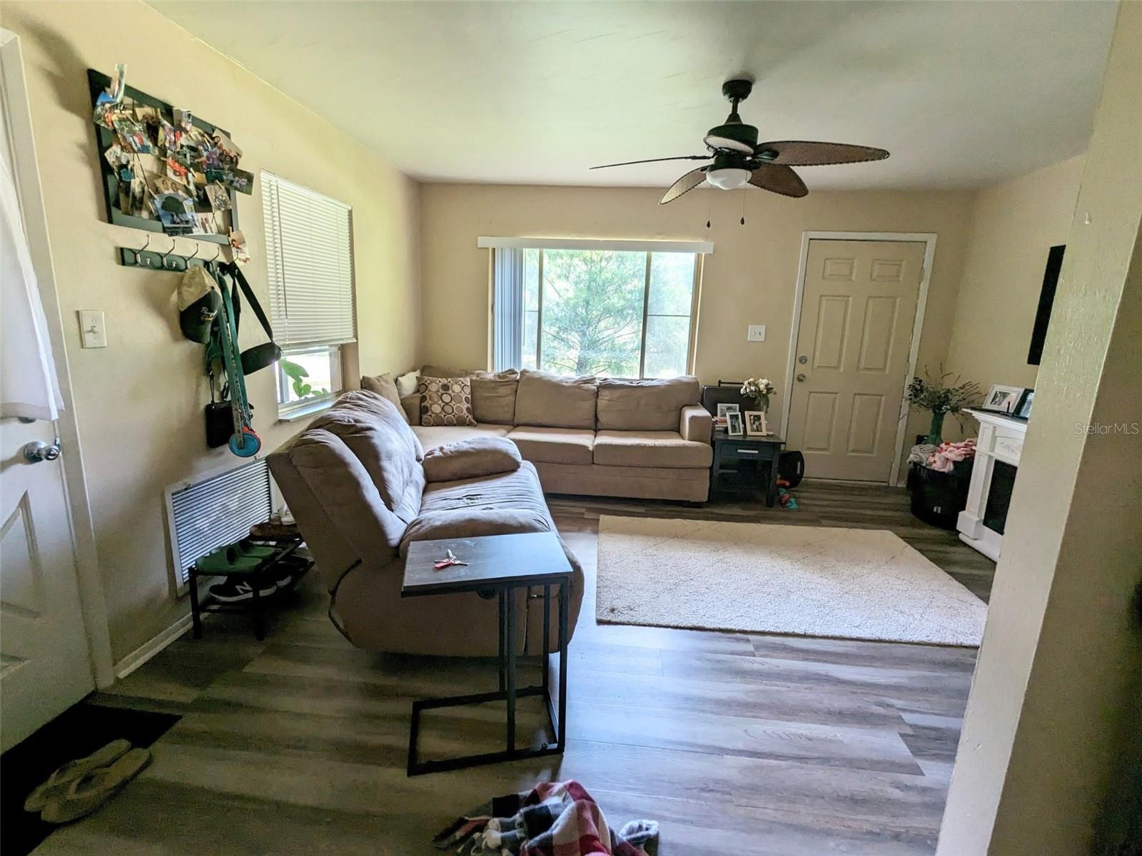 Image 5 of 18 For 14230 167th Street