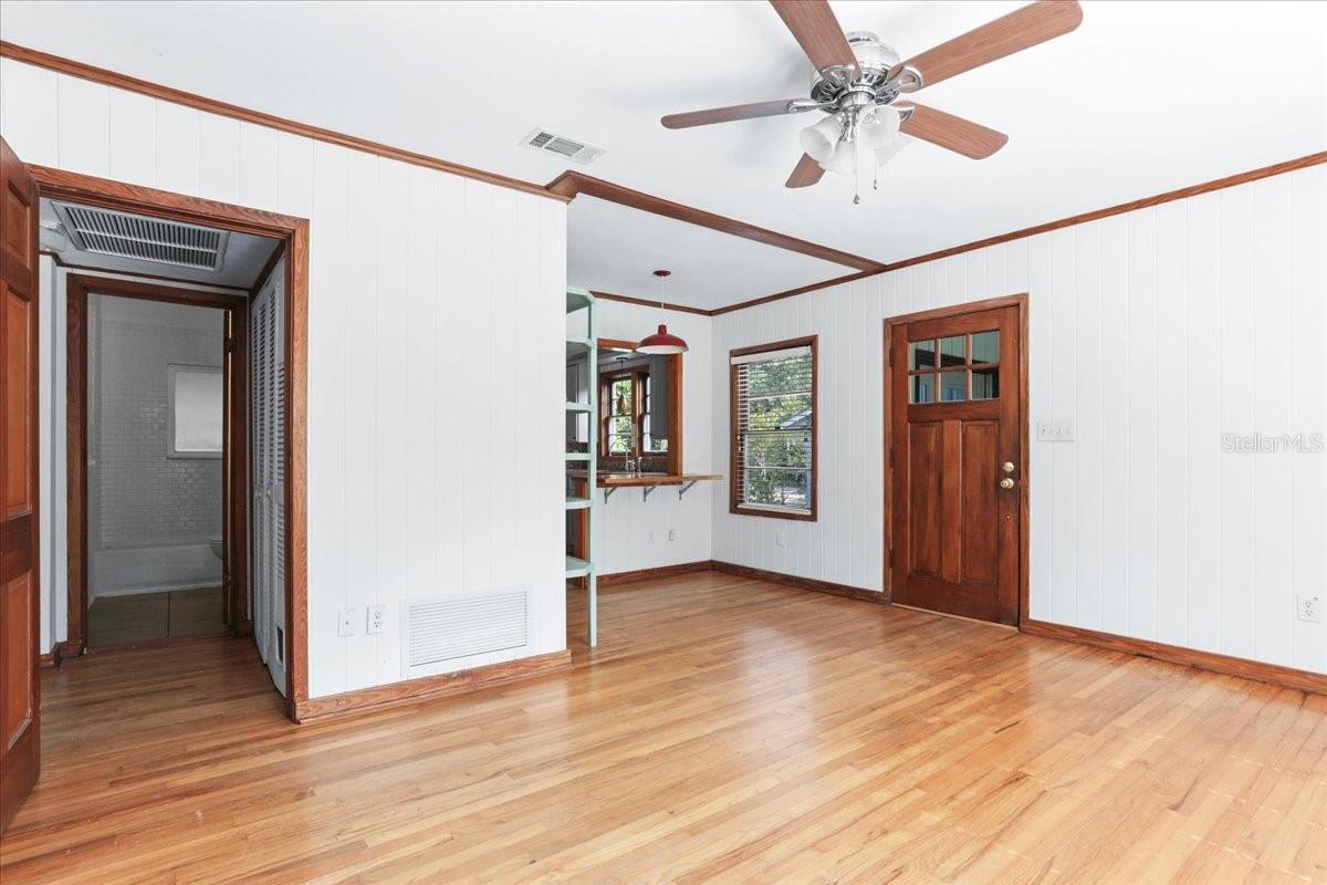 Image 24 of 32 For 916 9th Street
