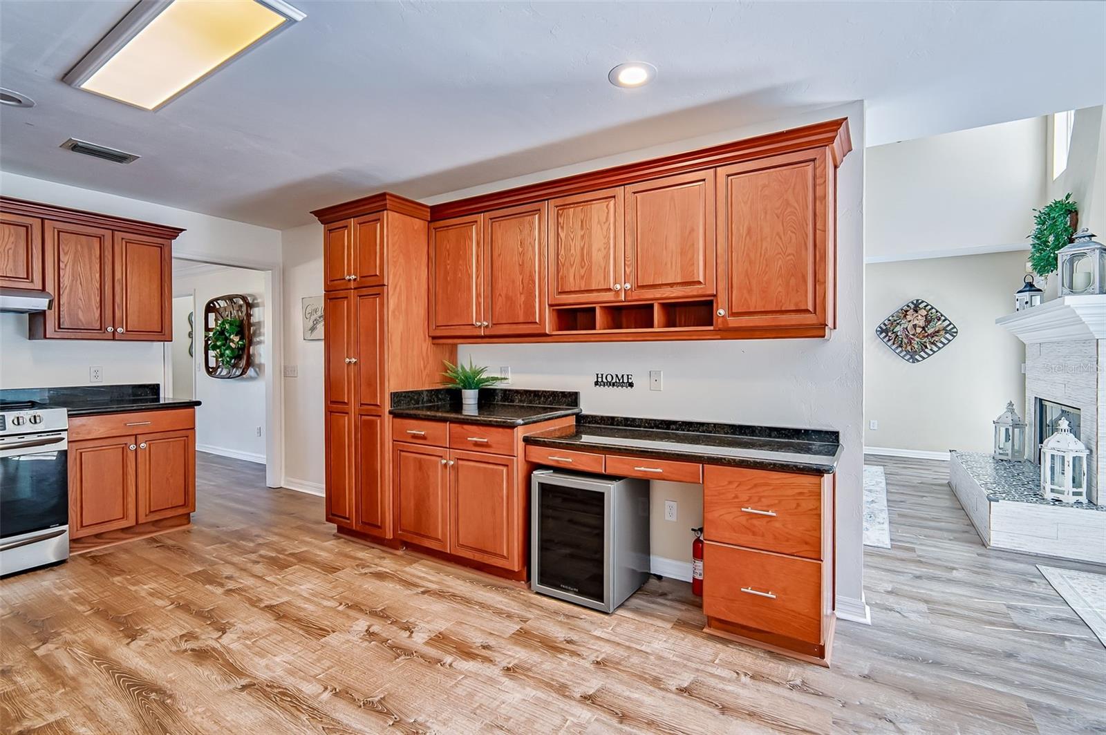 Image 19 of 72 For 24203 94th Avenue