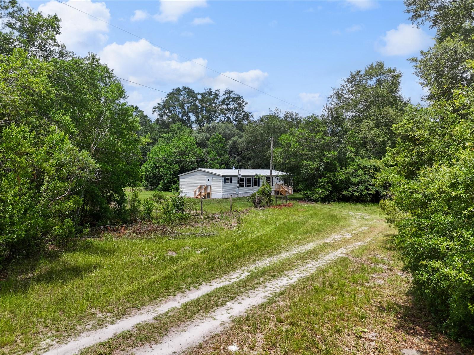 Image 2 of 30 For 600 Sw 15th Ct