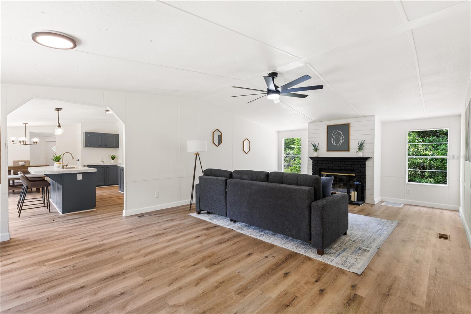 Image 6 of 30 For 600 Sw 15th Ct