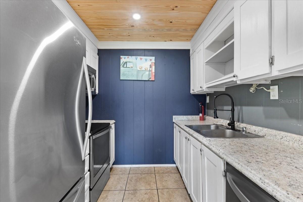 Image 7 of 45 For 6170 70th Street