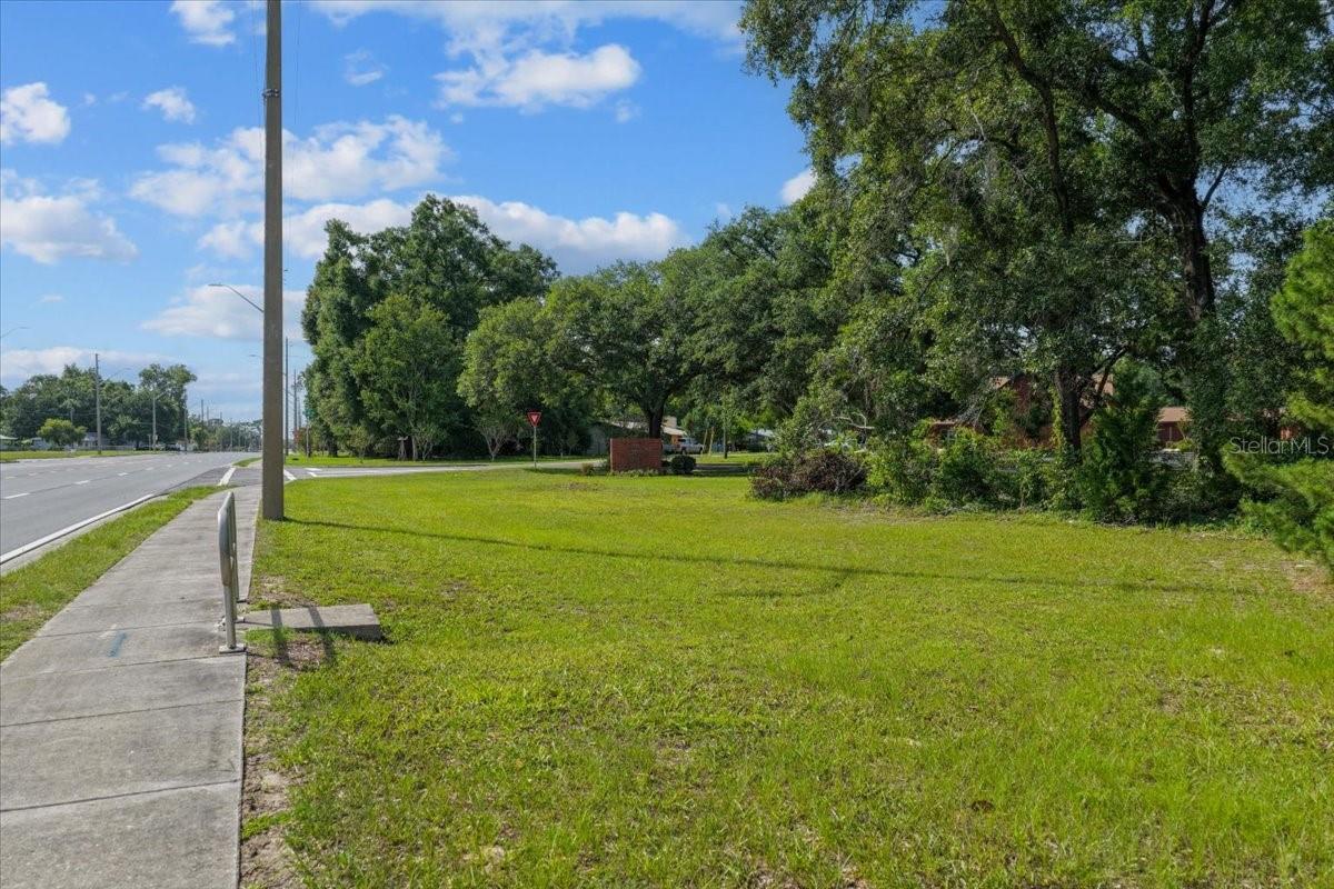 Image 11 of 13 For 000 Young Boulevard