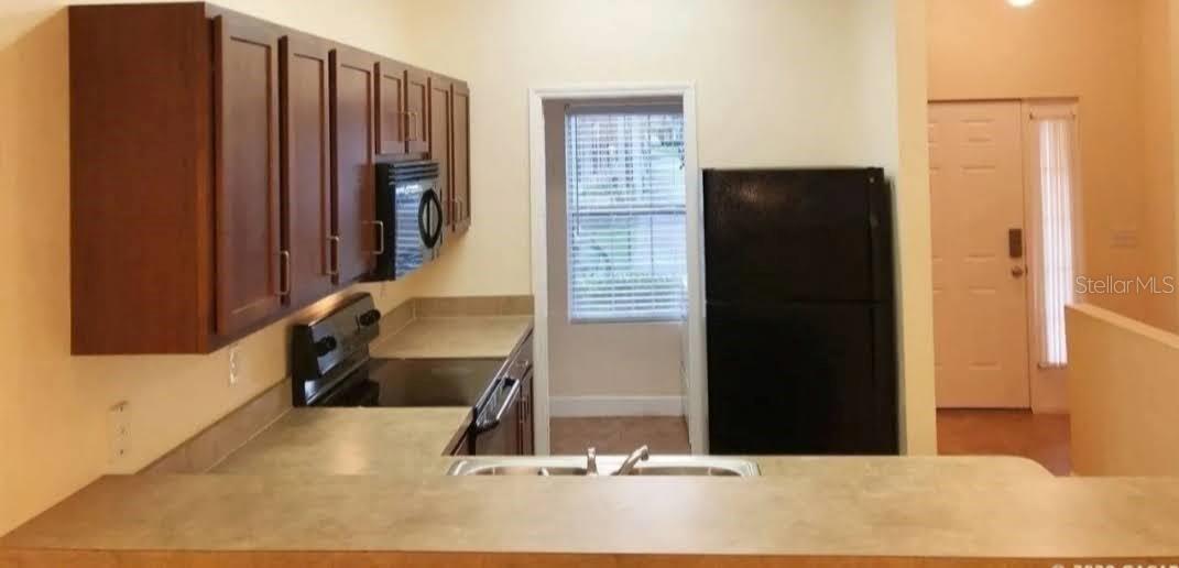 Image 4 of 14 For 2915 35th Place 102