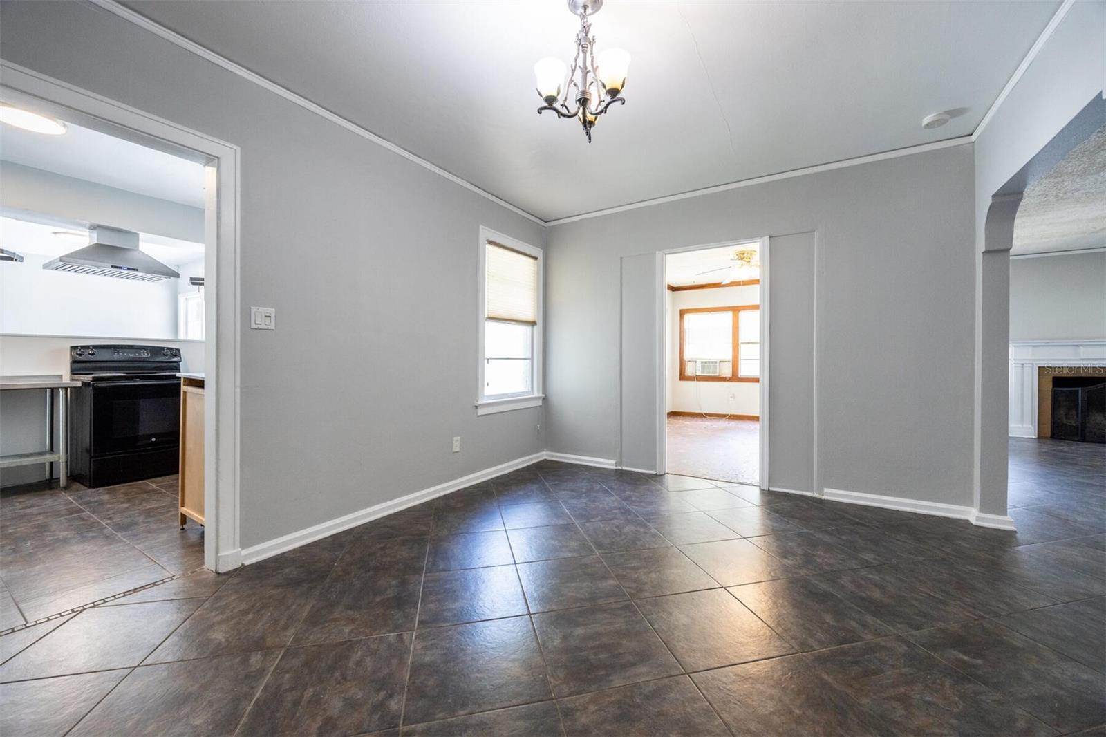 Image 11 of 59 For 1404 10th Avenue