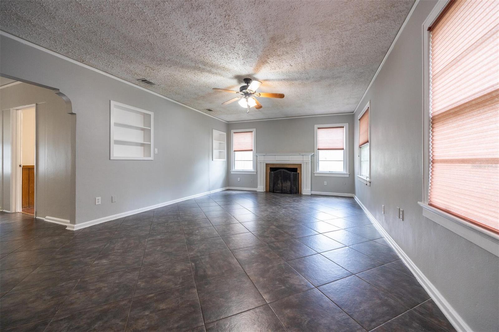 Image 6 of 59 For 1404 10th Avenue